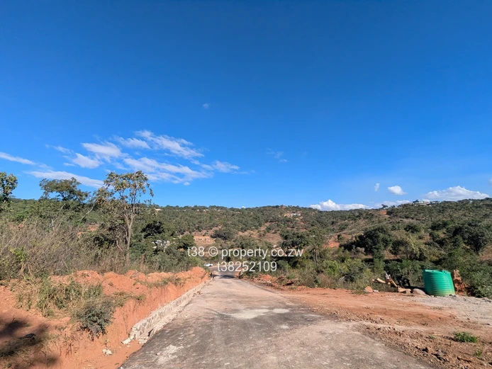 Elevated 2000m² Gletwin Park Plot — Tarred Road Access