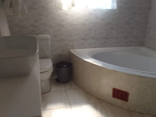 3 Bedroom Garden Flat