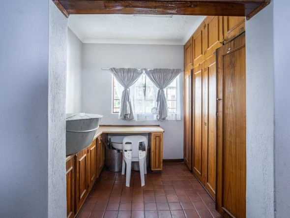 Farm & Agricultural Land