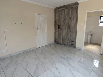 3 Bedroom Garden Flat