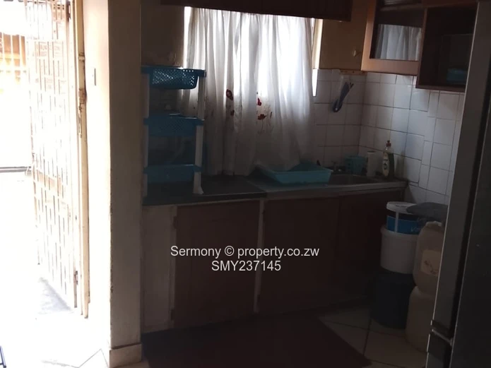 2 bedroomed flat for rent - Willowvale Flats