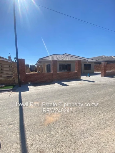Mabvazuva 4 Bed to Let