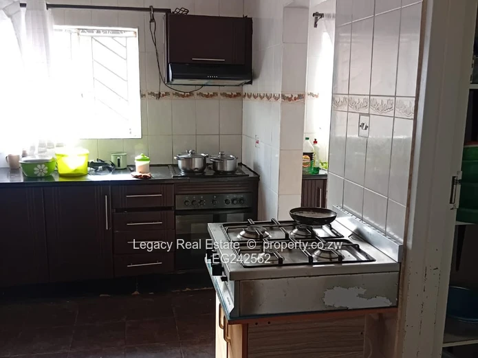 Executive Home to Let in Zimre Park