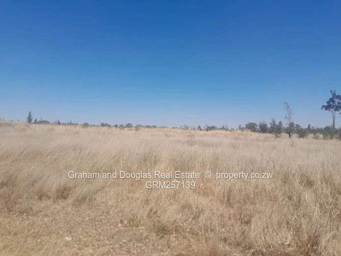 School site for sale in Norton