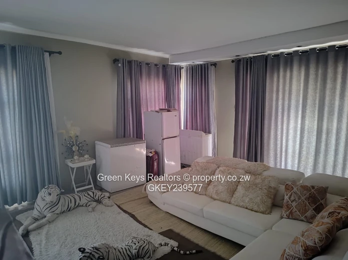 Haydon Park (westgate) at USD150,000  4 beds house with en-suite. Spacious rooms. 