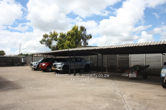 Spacious factory/warehouse