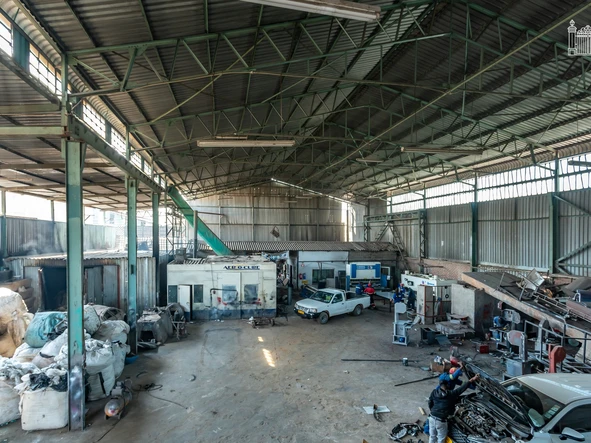 Warehouse & Factory