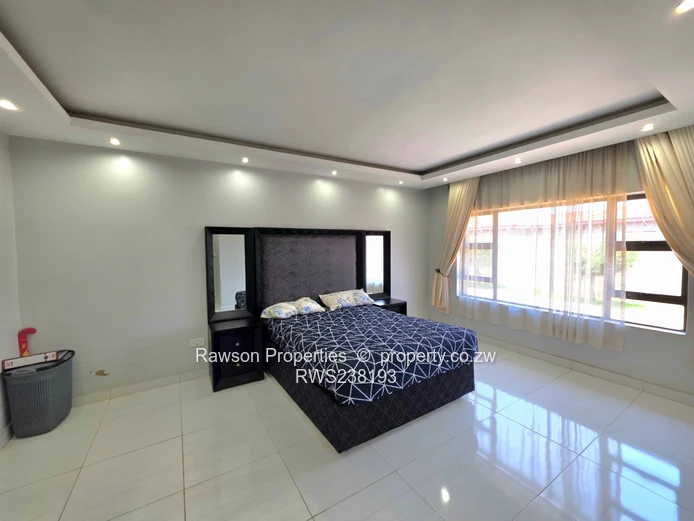 Westgate Sandton Phase 1 magnificent five bedroomed house!