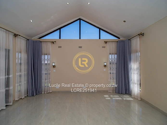 Contemporary Living in Nyeredzi Ridge