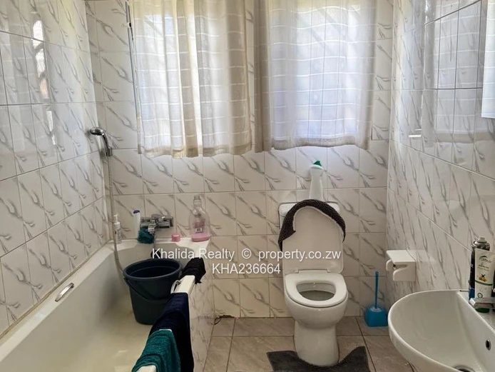 ?? House to Rent in Madokero Estate 