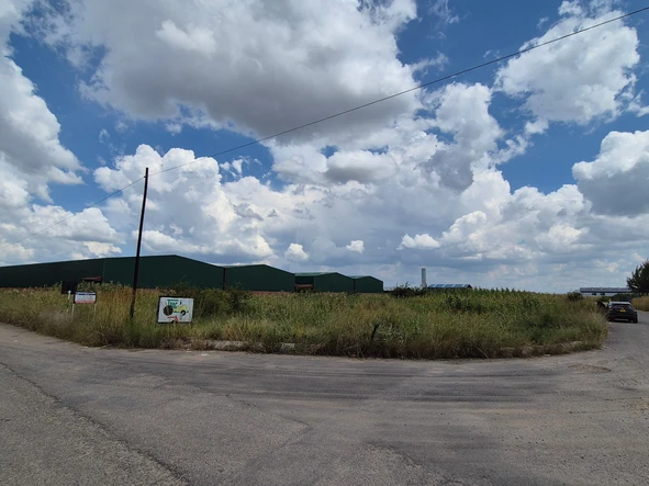 Commercial & Industrial Land