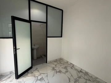 3 Bedroom Flat & Apartment