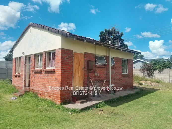 Nice and Neat Starter Home (Sole Mandate)