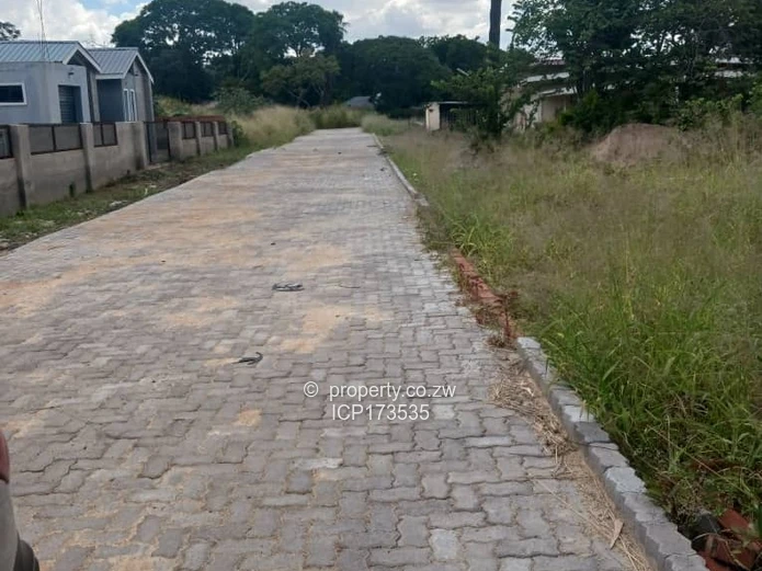 Cluster  Stand in Hatfield, Harare  (Sole Mandate)