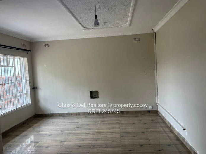 House to rent in Haig Park