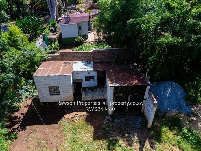 Sprawling 7465 m2 Avondale Plot on Canterbury Rd