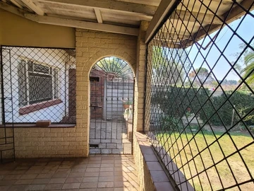 2 Bedroom Garden Flat