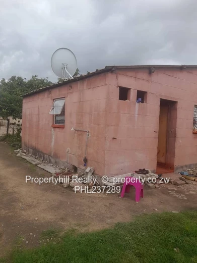 Chitungwiza Unit k Core House. (Sole Mandate)