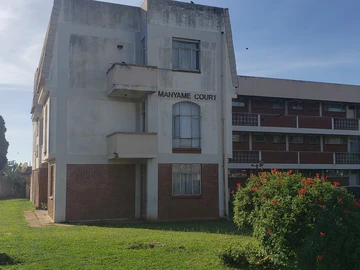 2 Bedroom Flat & Apartment