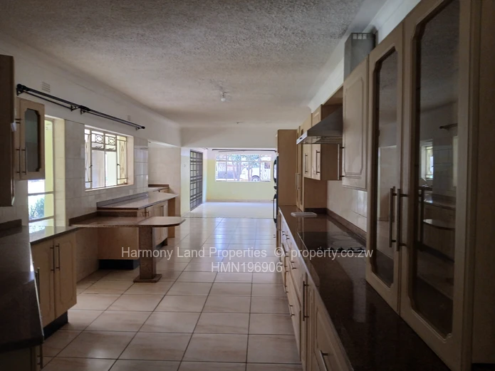 Bluffhill -5 Bedroomed House To Let