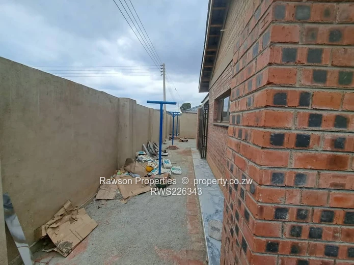 Cold Comfort, Incomplete house