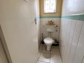 2 Bedroom Garden Flat