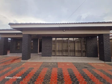 4 Bedroom House