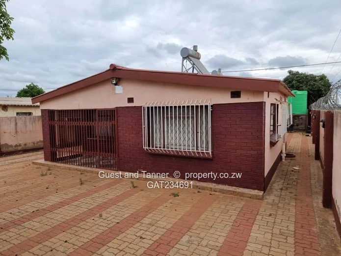 3 BR House for Sale - Emganwini near Bulawayo