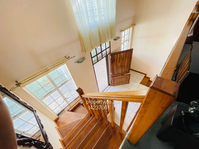 Helensvale spacious 3 bed Townhouse to Rent