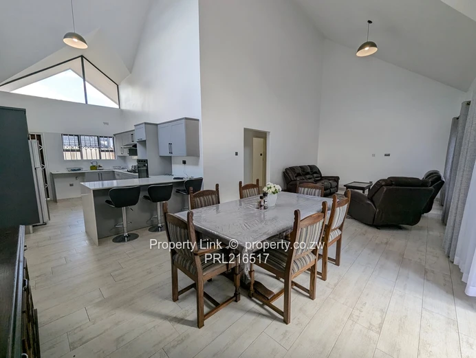 Charming Avondale West Townhouse 3 Bed, 2.5 Bath with Borehole