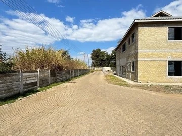 3 Bedroom Flat & Apartment