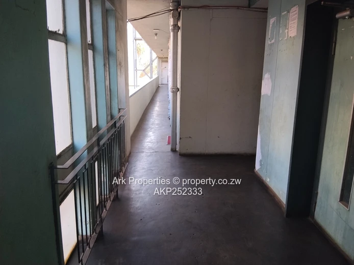 1-Bedroom Flat for Sale in Avenues