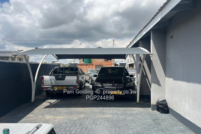 Modern Family Home (Sole Mandate)