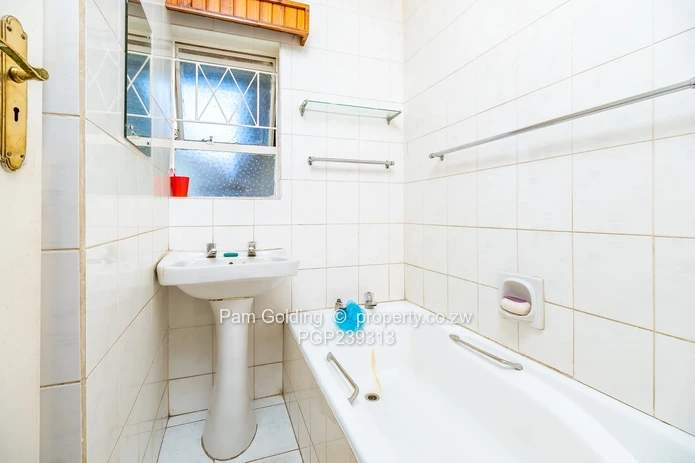 3 Bedroom House For Sale In Avonlea  (Sole Mandate)