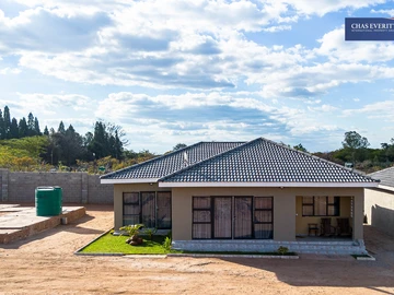 3 Unit Townhouse Complex