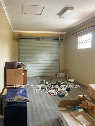 Fully Furnished 3-Bed Garden Flat with Pool in Highlands