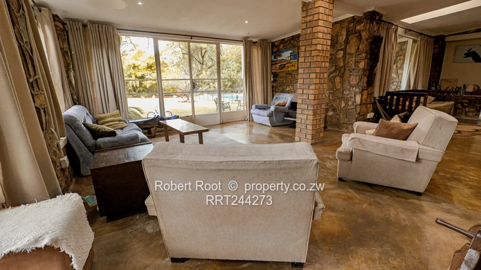 House for Sale in Monavale (Sole Mandate)