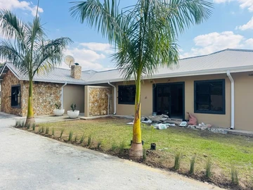 6 Bedroom House