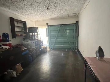 2 Bedroom Flat & Apartment