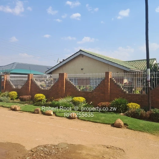 Close to Madokero Mall (Sole Mandate)