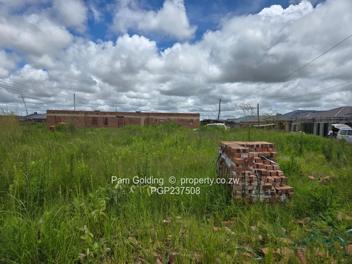 Stand up for sale in a sought-after estate (Sole Mandate)