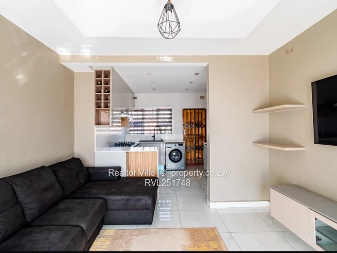 Modern 2-Bed Tynwald Apartment - Solar & Fitted Kitchen