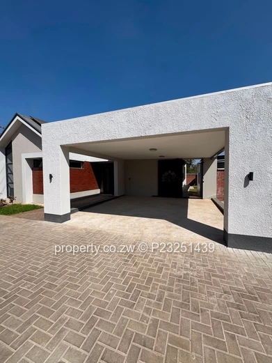 Strathaven 3-Bed Furnished Townhouse - Borehole & Patio