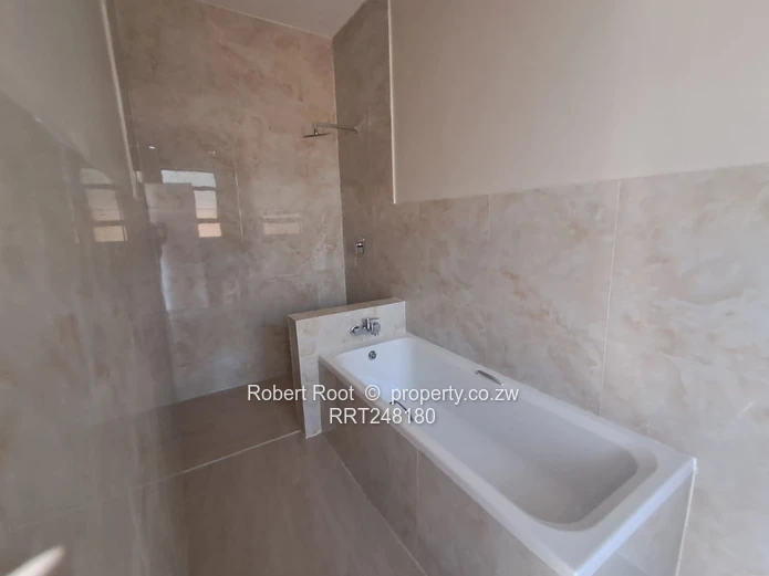 Brand new 4 bed family cluster