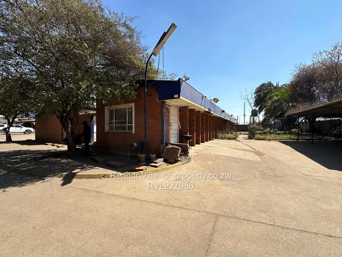 Warehouse for Sale in Willowvale