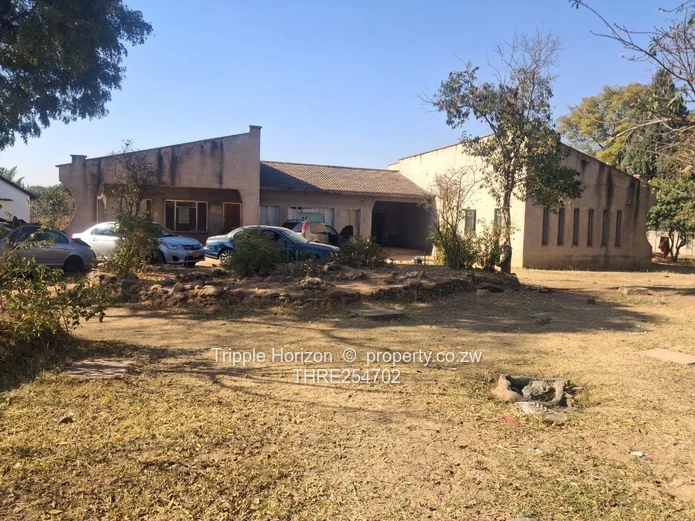 Hatfield Development Opportunity: 4-Bed on 3,127 sqm