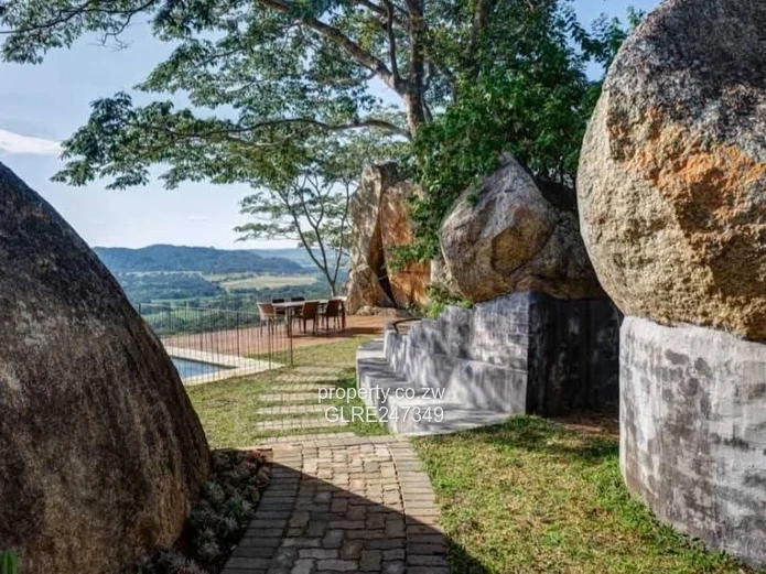 Greendale 4-Bed Home on 4 Acres — Pool, Borehole & Views