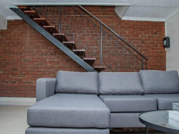 3 Bedroom Flat & Apartment