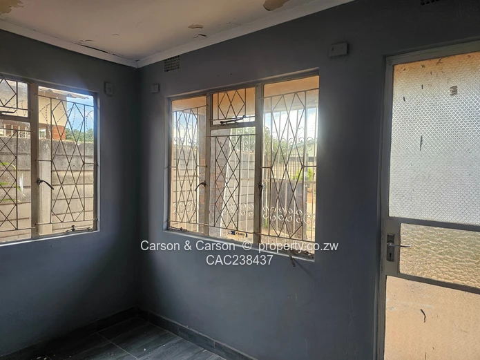 House to rent in Glen View 3