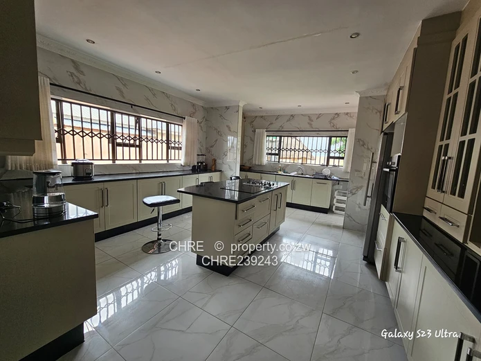 Sandton Phase 2 House For Sale